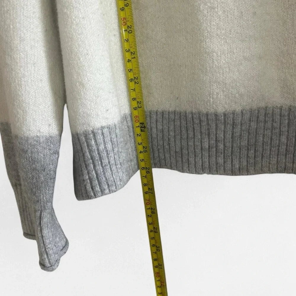 American Eagle Woah So Soft Crew Neck Sweater in Grey and White Striped Pattern - Picture 6 of 7